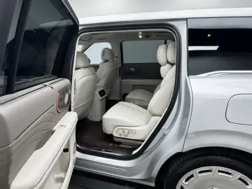 2026 IM Motors (Zhiji) LS9 с пробегом 29 400 км
