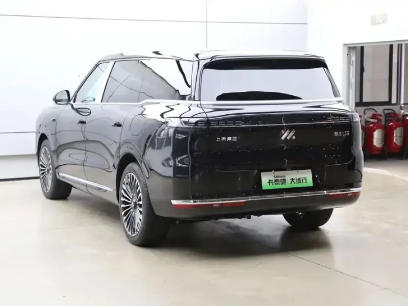 2026 IM Motors (Zhiji) LS9 с пробегом 100 км
