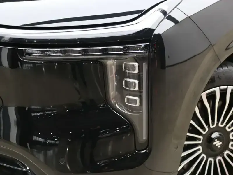 2026 IM Motors (Zhiji) LS9 с пробегом 100 км