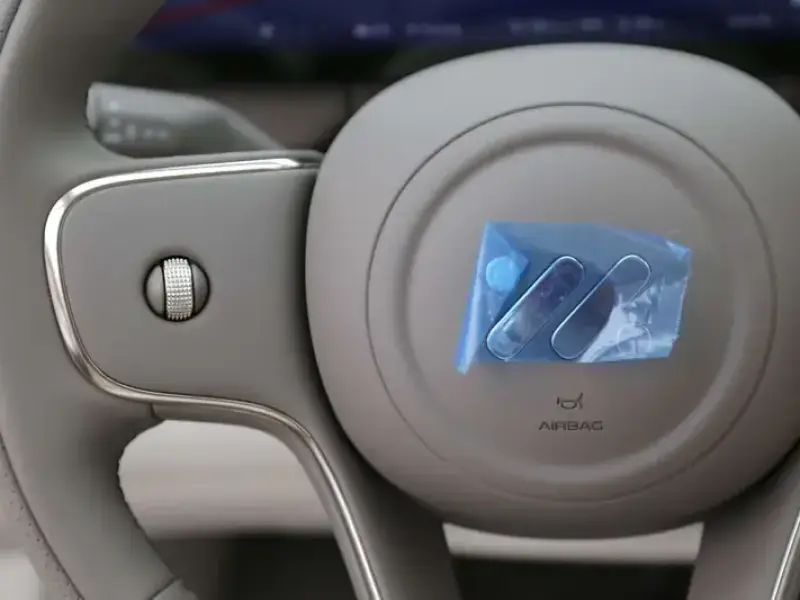 2026 IM Motors (Zhiji) LS9 с пробегом 100 км
