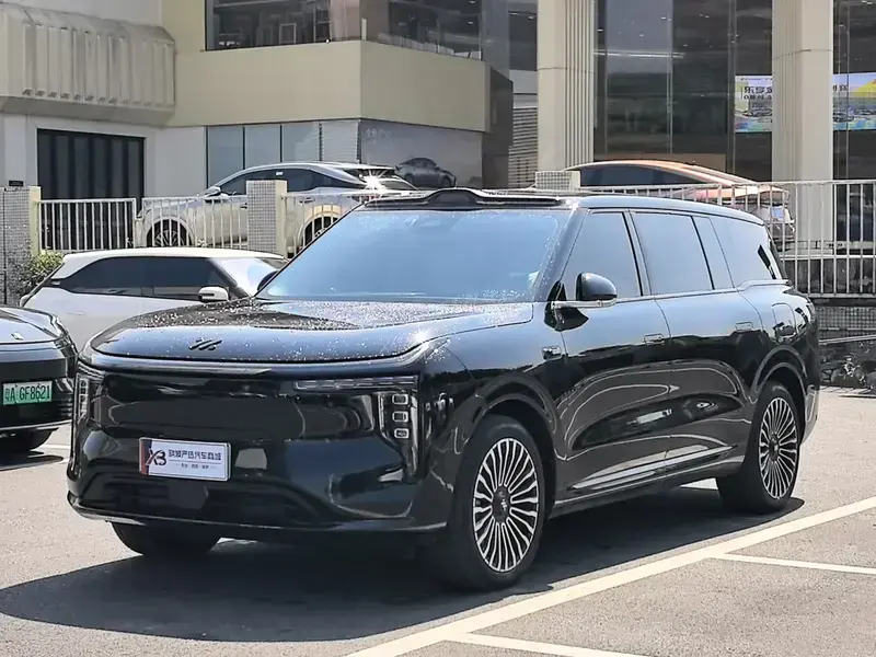 2026 IM Motors (Zhiji) LS9 с пробегом 14 600 км