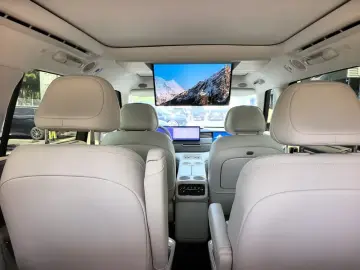 2026 IM Motors (Zhiji) LS9 с пробегом 14 600 км