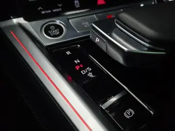 2021 Audi e-tron с пробегом 54 273 км