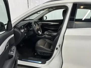 2020 Infiniti QX50 с пробегом 28 100 км