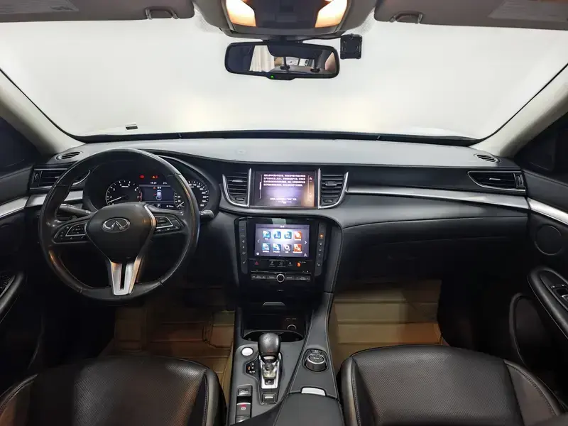 2020 Infiniti QX50 с пробегом 150 000 км