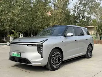 IM Motors (Zhiji) LS8