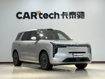2026 IM Motors (Zhiji) LS8 с пробегом 12 000 км
