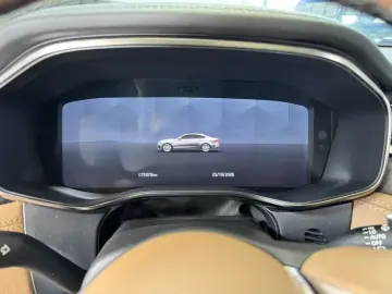 2022 Jaguar XF с пробегом 75 000 км