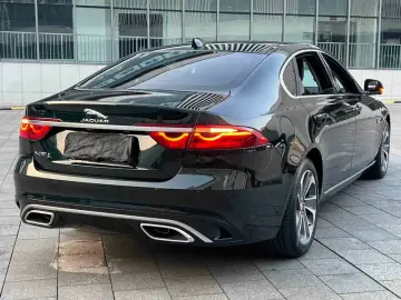 2023 Jaguar XF с пробегом 51 400 км