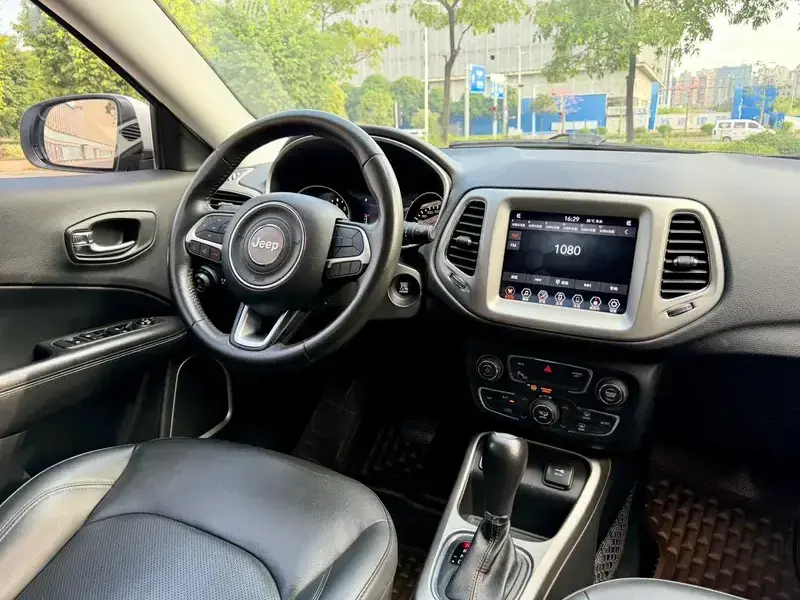 2019 Jeep Compass с пробегом 64 000 км