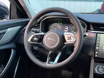2023 Jaguar XF с пробегом 51 400 км