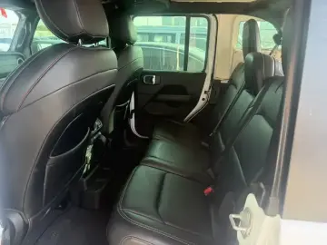 2024 Jeep Wrangler с пробегом 88 000 км