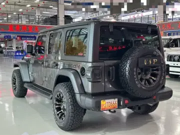 2020 Jeep Wrangler с пробегом 62 000 км