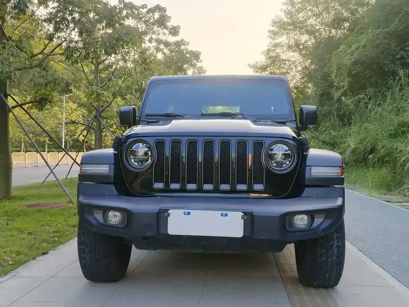 2021 Jeep Wrangler с пробегом 79 000 км