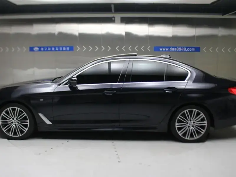 2019 BMW 5 серии с пробегом 65 328 км