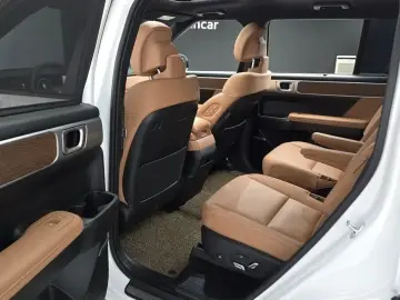 2024 Hyundai Santa Fe с пробегом 37 896 км