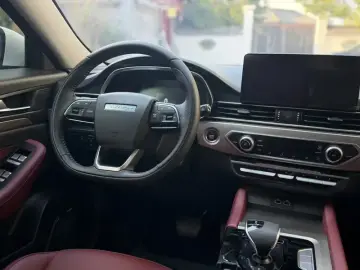 2024 JETOUR X70+ с пробегом 17 000 км