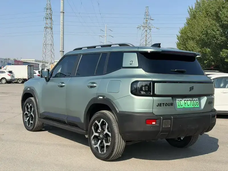 2024 JETOUR T1 с пробегом 21 000 км