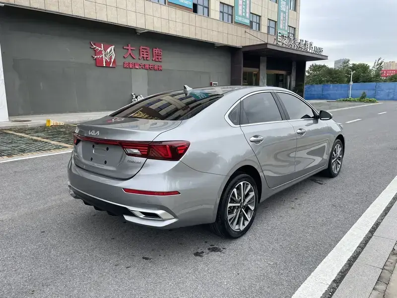 2021 Kia K3 с пробегом 38 000 км