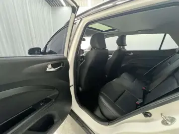2021 Kia KX1 с пробегом 25 000 км