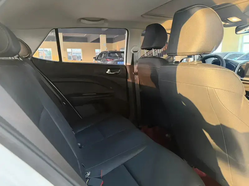 2021 Kia KX1 с пробегом 20 000 км