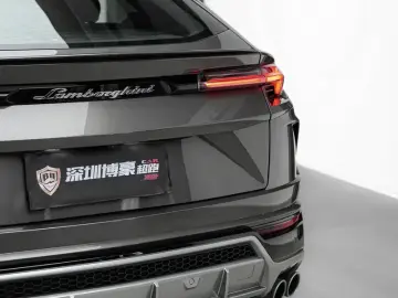 2021 Lamborghini Urus с пробегом 16 000 км