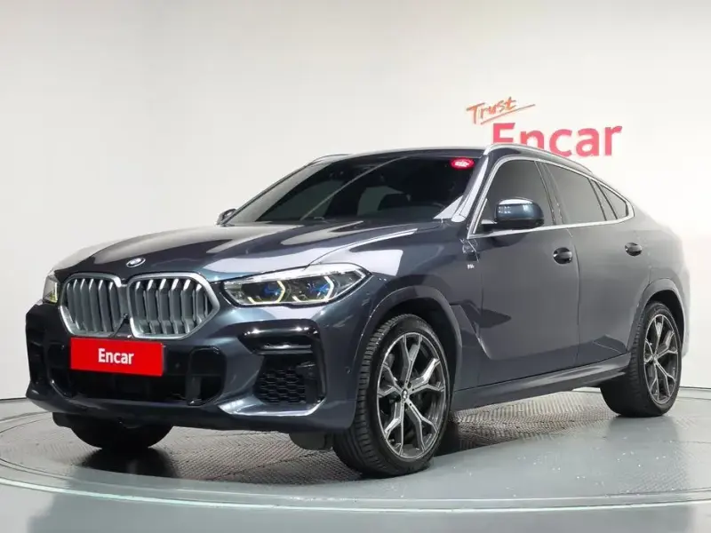 2022 BMW X6 с пробегом 112 552 км