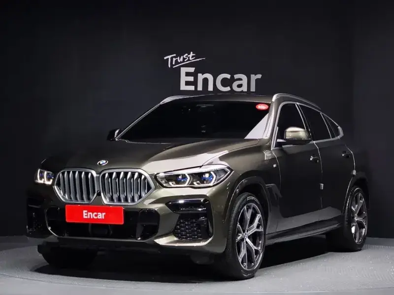 2022 BMW X6 с пробегом 45 438 км