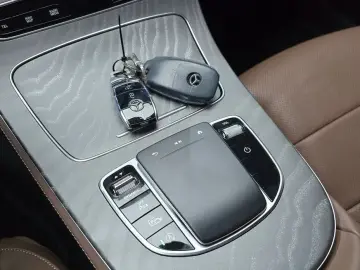 2023 Mercedes-Benz E-Класс с пробегом 49 412 км