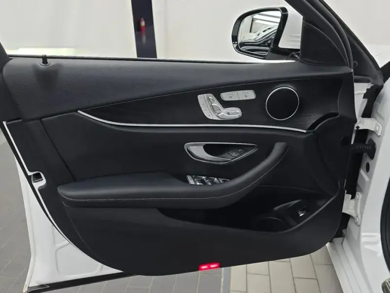 2023 Mercedes-Benz E-Класс с пробегом 59 594 км