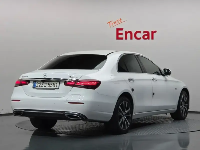 2021 Mercedes-Benz E-Класс с пробегом 96 035 км