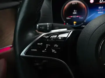 2022 Mercedes-Benz E-Класс с пробегом 48 860 км