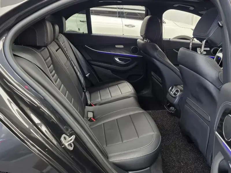 2022 Mercedes-Benz E-Класс с пробегом 48 861 км
