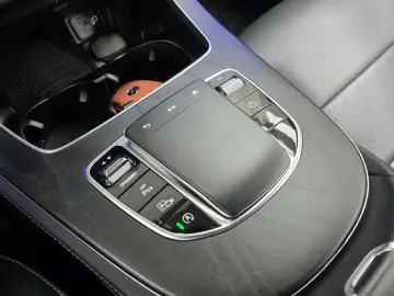2022 Mercedes-Benz E-Класс с пробегом 48 861 км