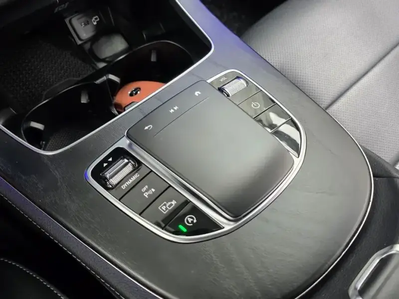 2022 Mercedes-Benz E-Класс с пробегом 48 861 км
