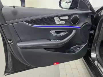 2022 Mercedes-Benz E-Класс с пробегом 48 861 км
