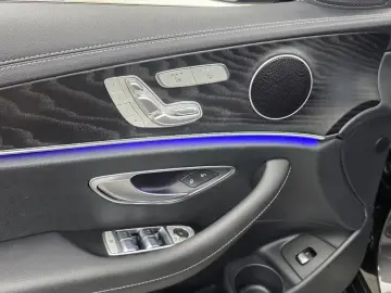 2022 Mercedes-Benz E-Класс с пробегом 48 861 км