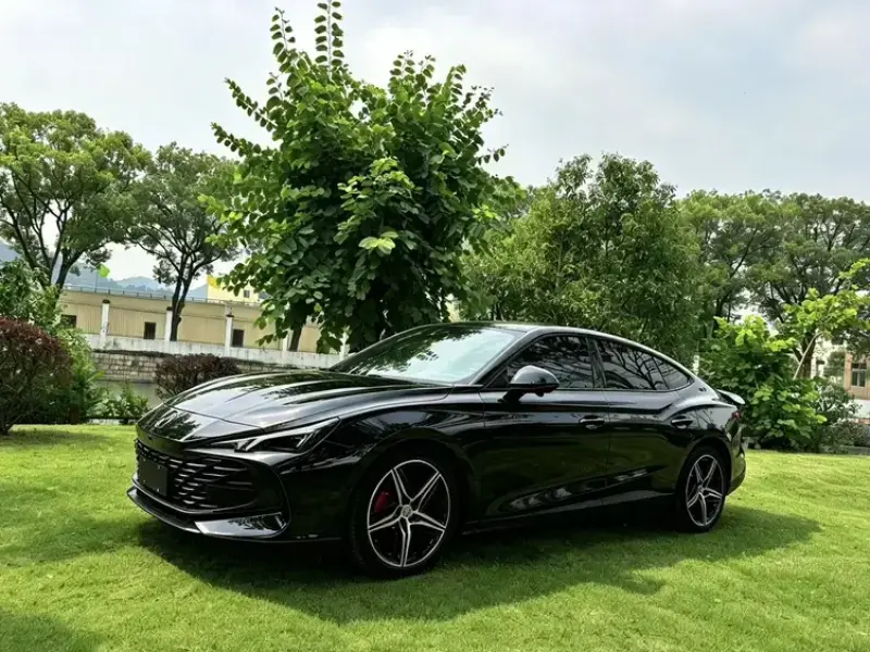 2023 MG 7 с пробегом 12 000 км