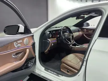 2021 Mercedes-Benz E-Класс с пробегом 65 282 км