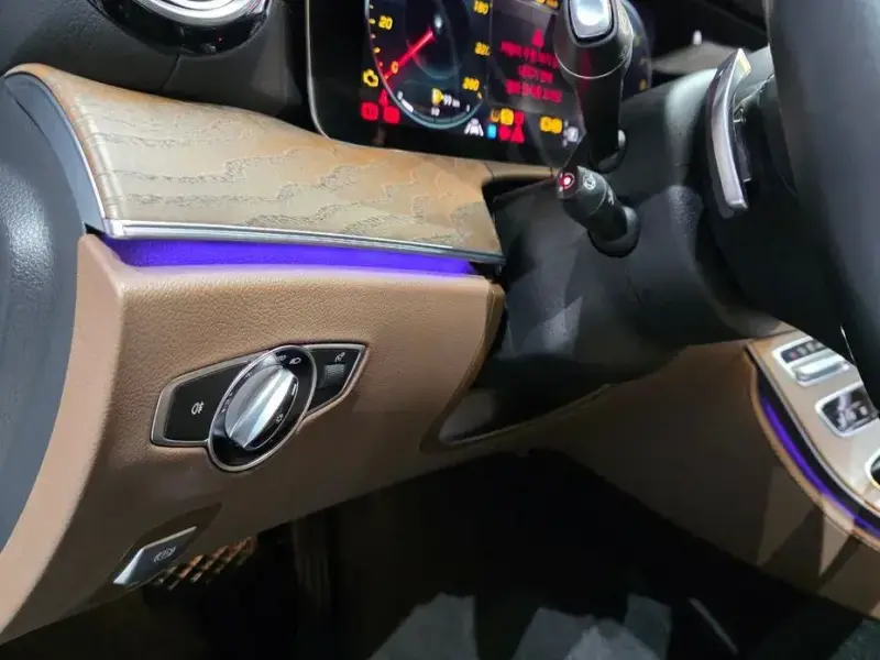 2021 Mercedes-Benz E-Класс с пробегом 65 282 км