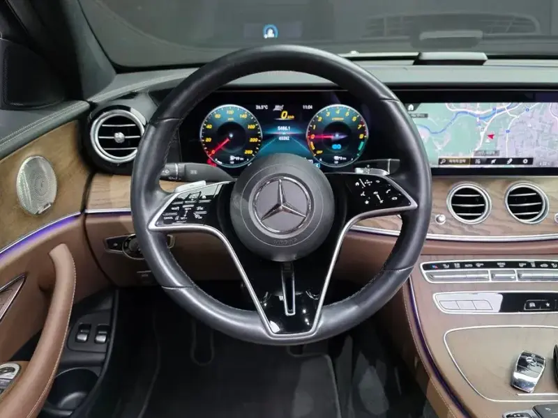 2021 Mercedes-Benz E-Класс с пробегом 65 282 км