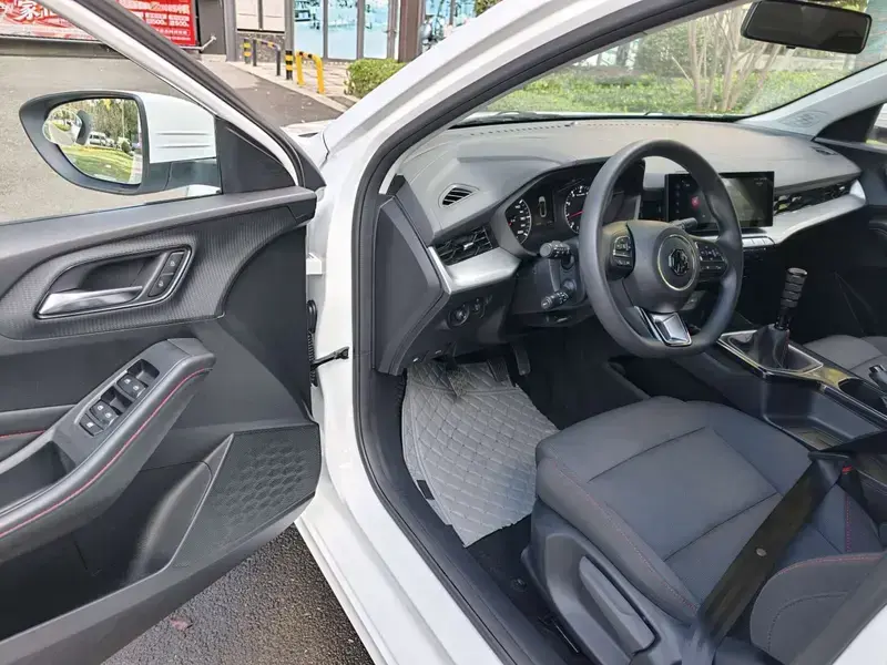 2023 MG 5 с пробегом 31 000 км