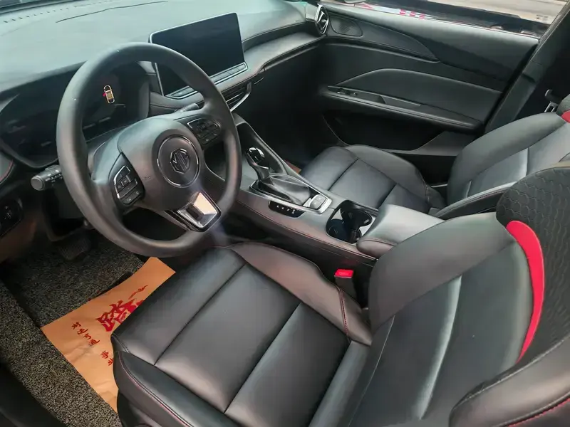 2025 MG 5 с пробегом 21 900 км
