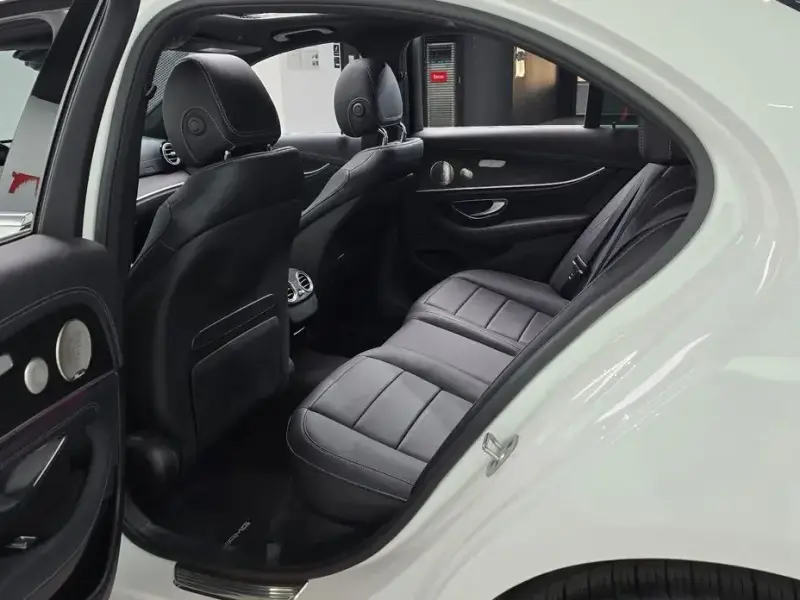 2022 Mercedes-Benz E-Класс с пробегом 37 652 км