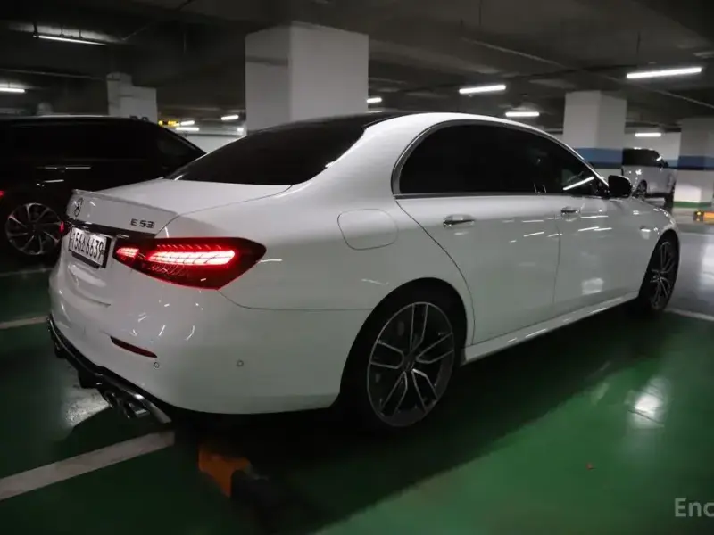 2021 Mercedes-Benz E-Класс с пробегом 21 931 км