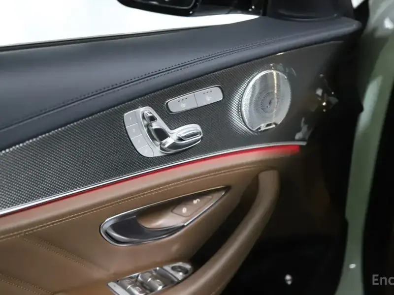 2021 Mercedes-Benz E-Класс с пробегом 21 931 км