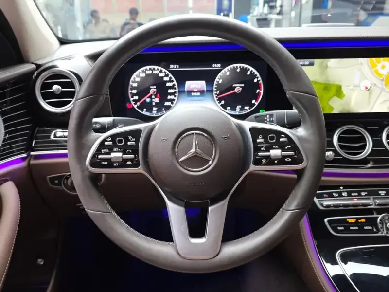 2020 Mercedes-Benz E-Класс с пробегом 93 535 км