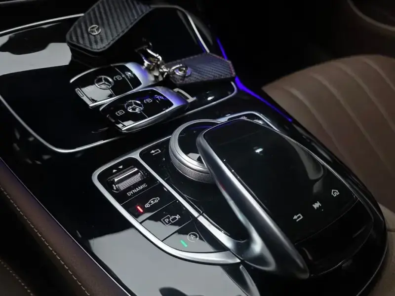 2020 Mercedes-Benz E-Класс с пробегом 93 535 км