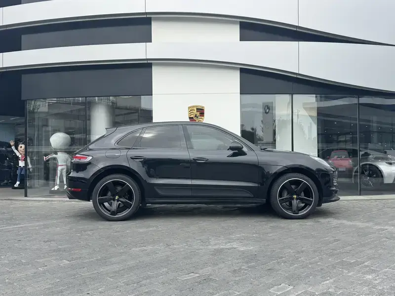 2020 Porsche Macan с пробегом 76 000 км