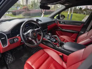 2023 Porsche Cayenne с пробегом 67 000 км